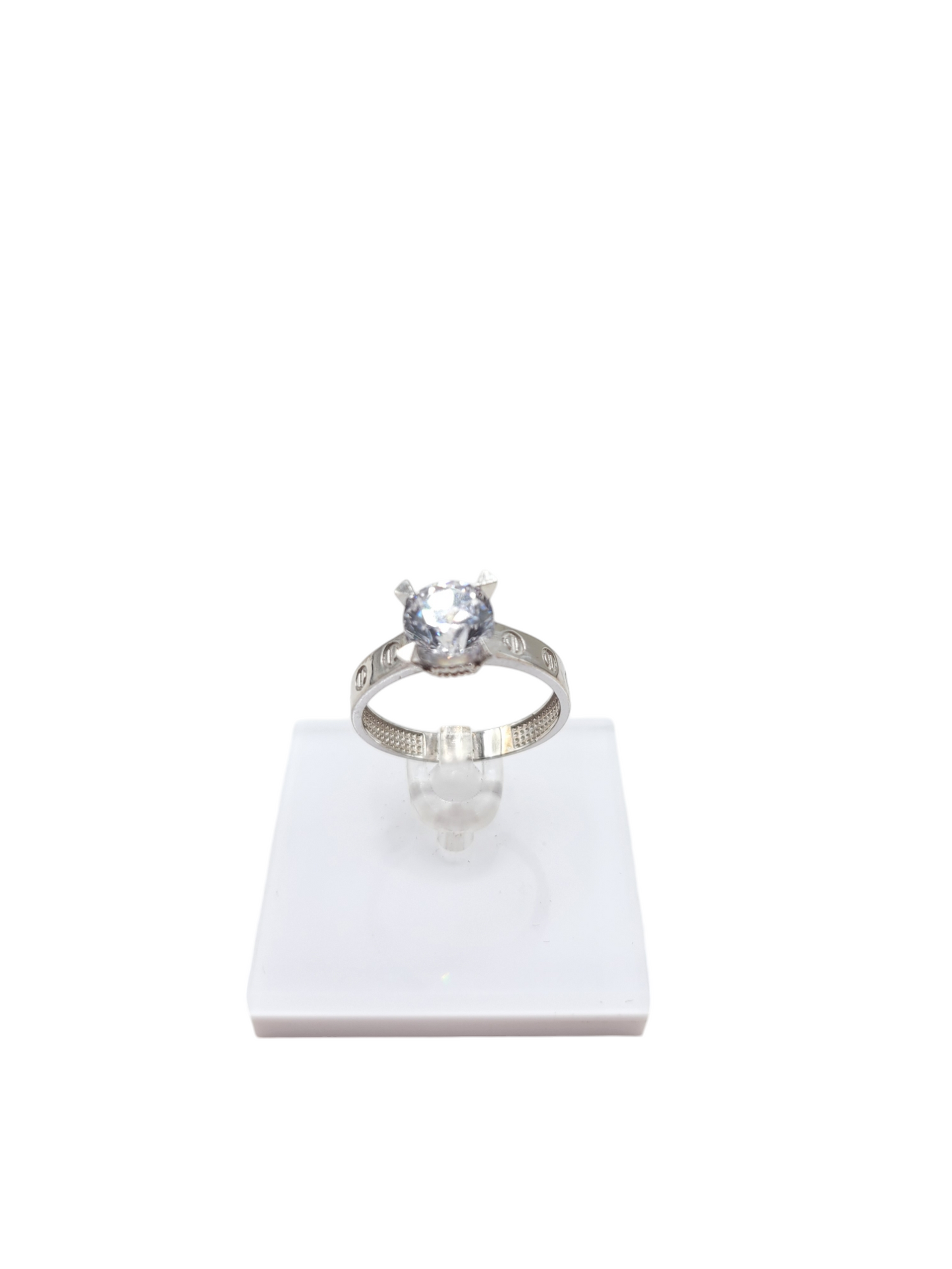 14K White Gold Engagement Ring. Size 7.5. CZ Stone