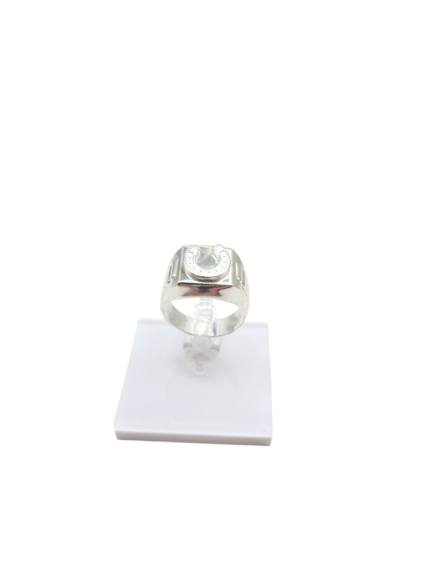 Silver ring. Horseshoe. Size 8.5