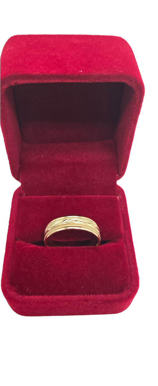Gold band ring 10K . size 10