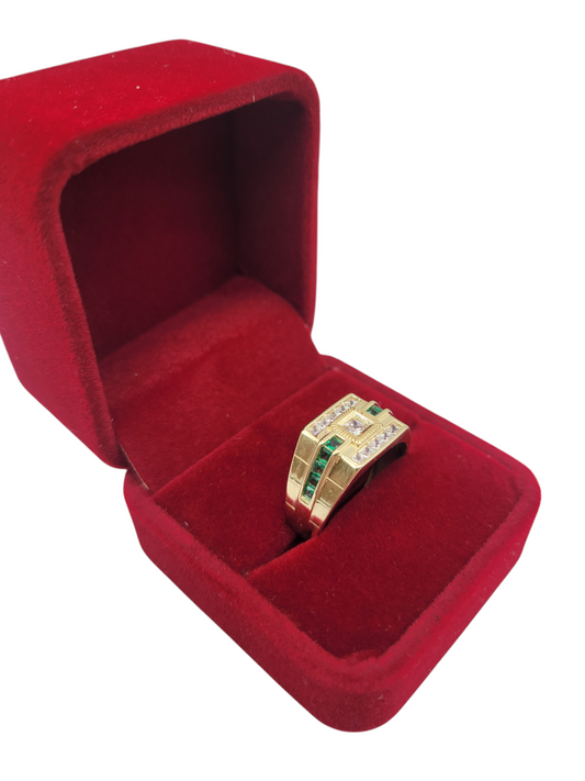 10K gold ring with green stones. Size 10
