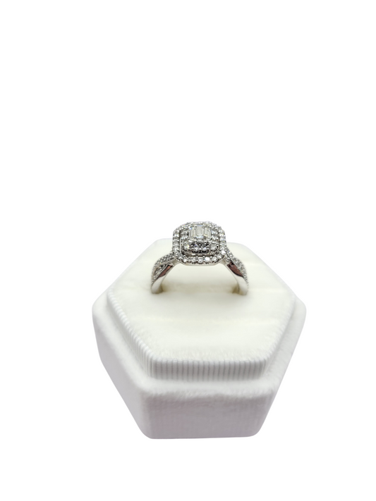 14K White Gold Ring. 1ctw Real Diamonds. Size 8