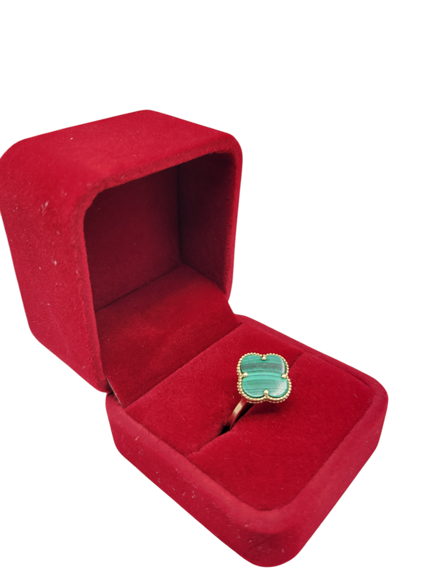 10K gold ring. Green flower. Size 8