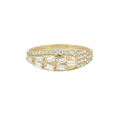 10k Gold Fancy Ring. CZ Stones. Size 9