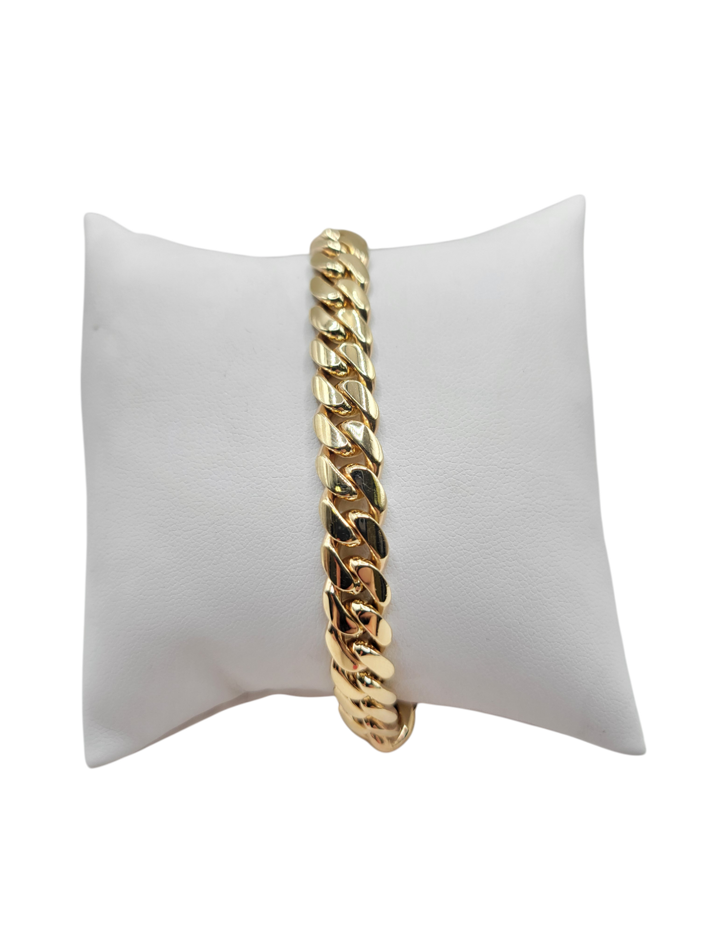 10K gold Cuban bracelet. Box clasp. 9in . 8.5mm