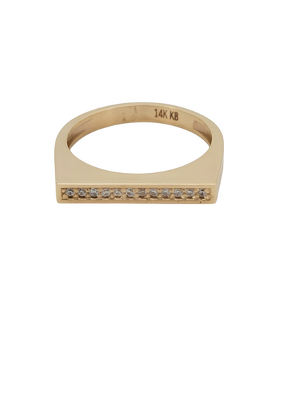 14K gold ring. CZ stone line. Size 7