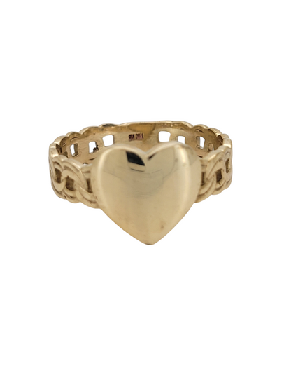 10K gold ring. Heart and chain design. Size 10
