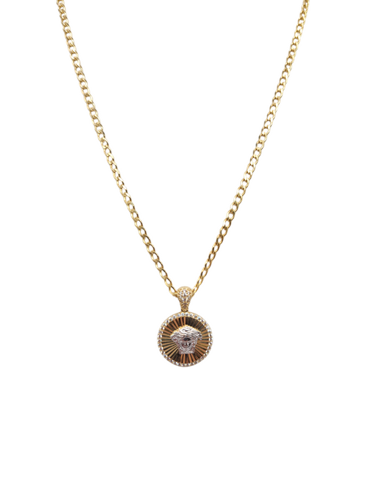 14K gold chain. Medusa pendant. 18in . 3mm
