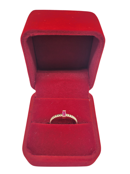 10K gold ring. Small pink square stone. Size 7.