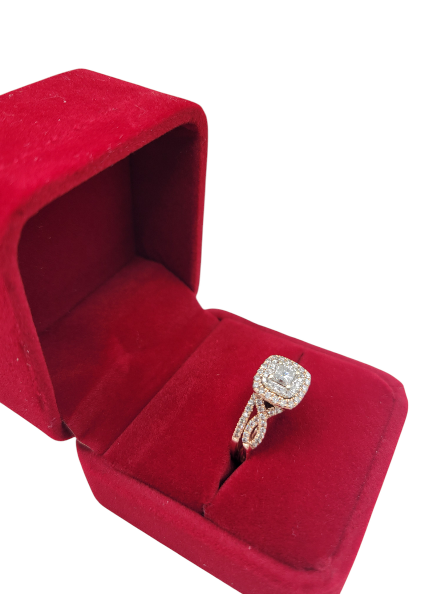 14K gold ring. 1.2 ctw diamonds . Size 7