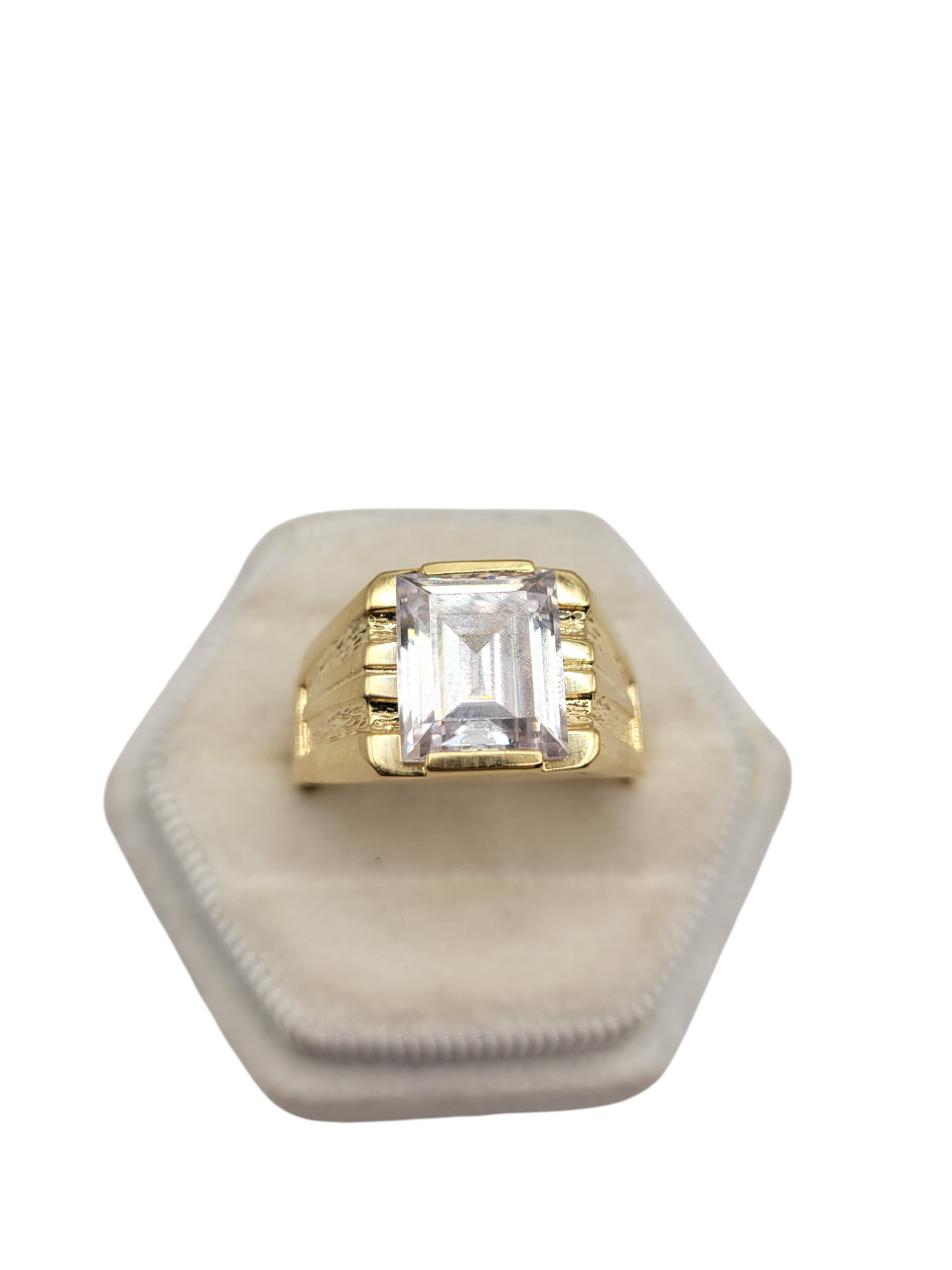 14K gold ring with rectangular white stone. Size 13.5