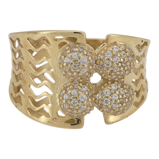 10K gold ring. 4 points. Size 8.5