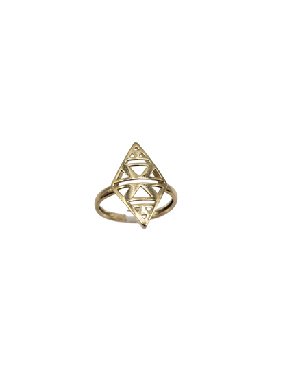 14K gold ring. Diamond shape. Size 7.5