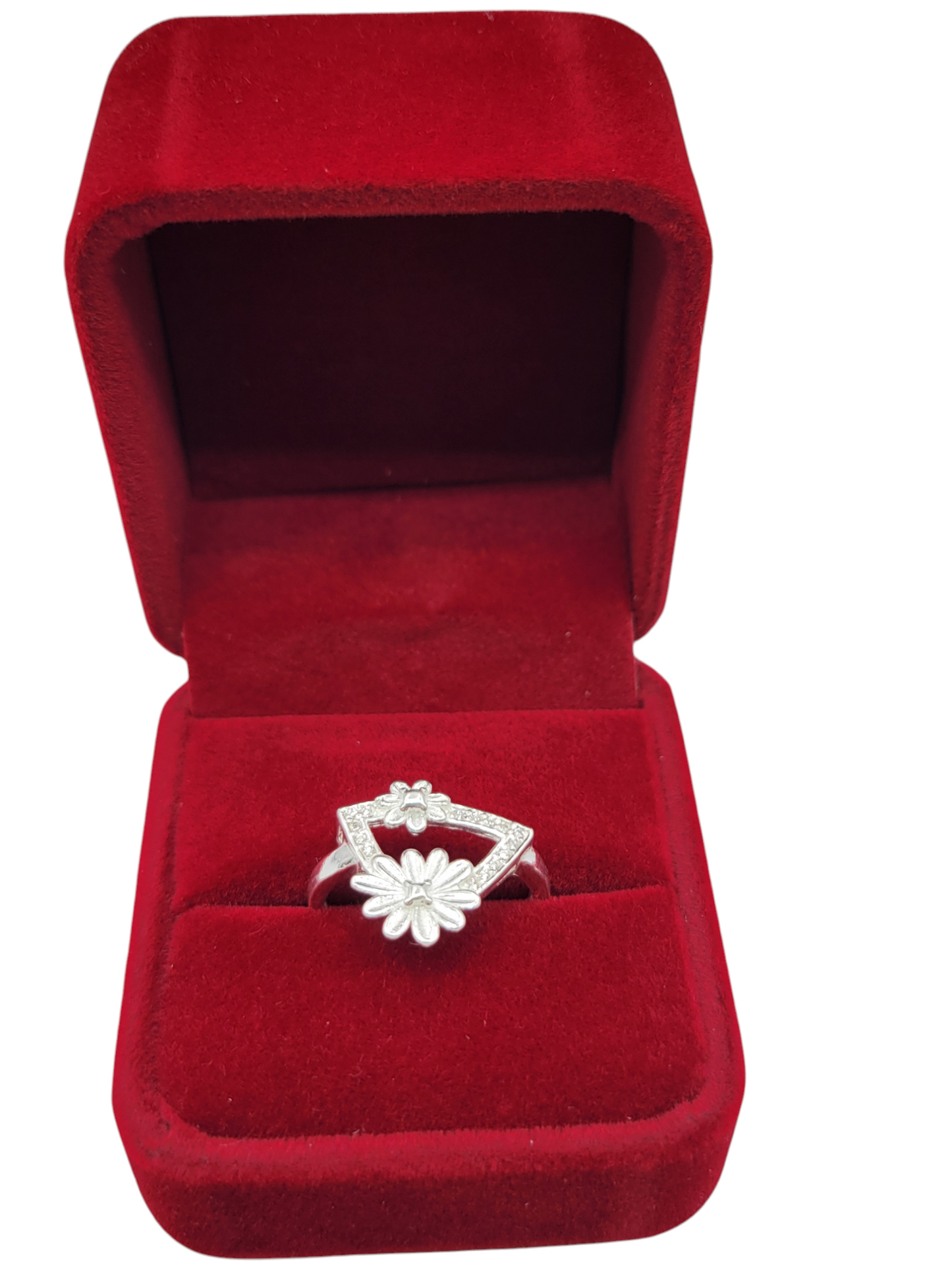 925 silver ring. Triangle with flowers. Size 7.5