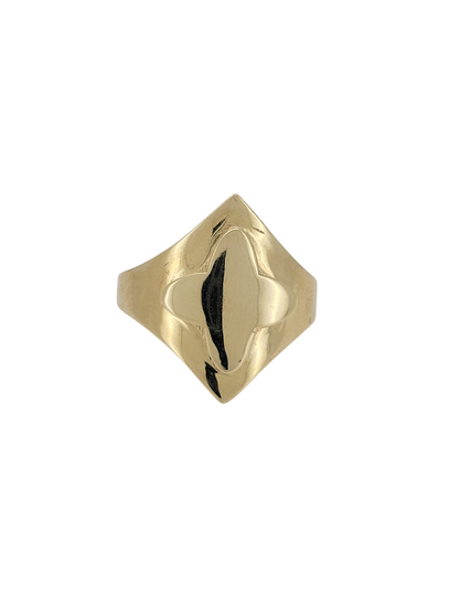 10K gold ring. Walnut shape with flower. Size 9