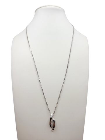 14K white gold chain. Pendant with real diamonds. 18in . 1.5mm