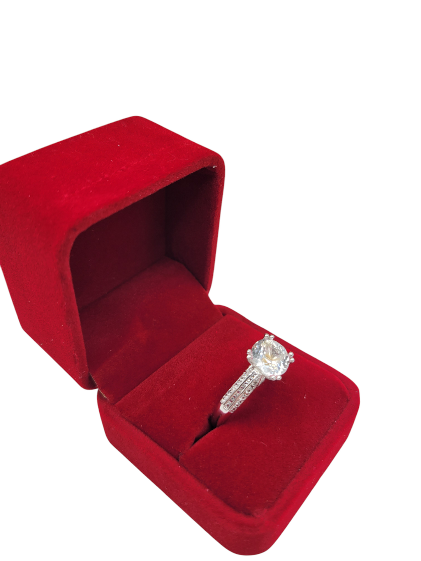 925 silver ring. Engagement. Round center stone. Size 9.