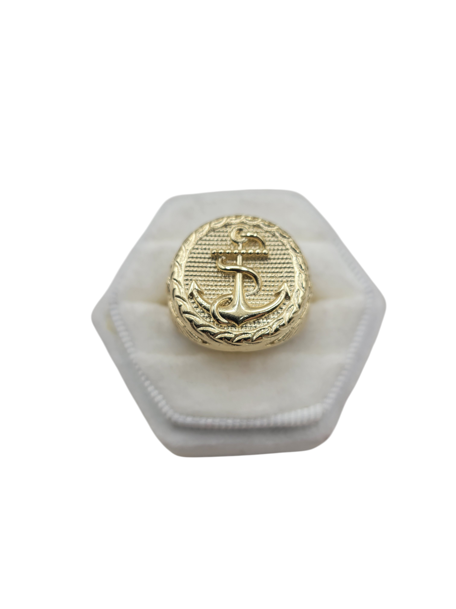10K gold ring. Anchor. Size 8.5
