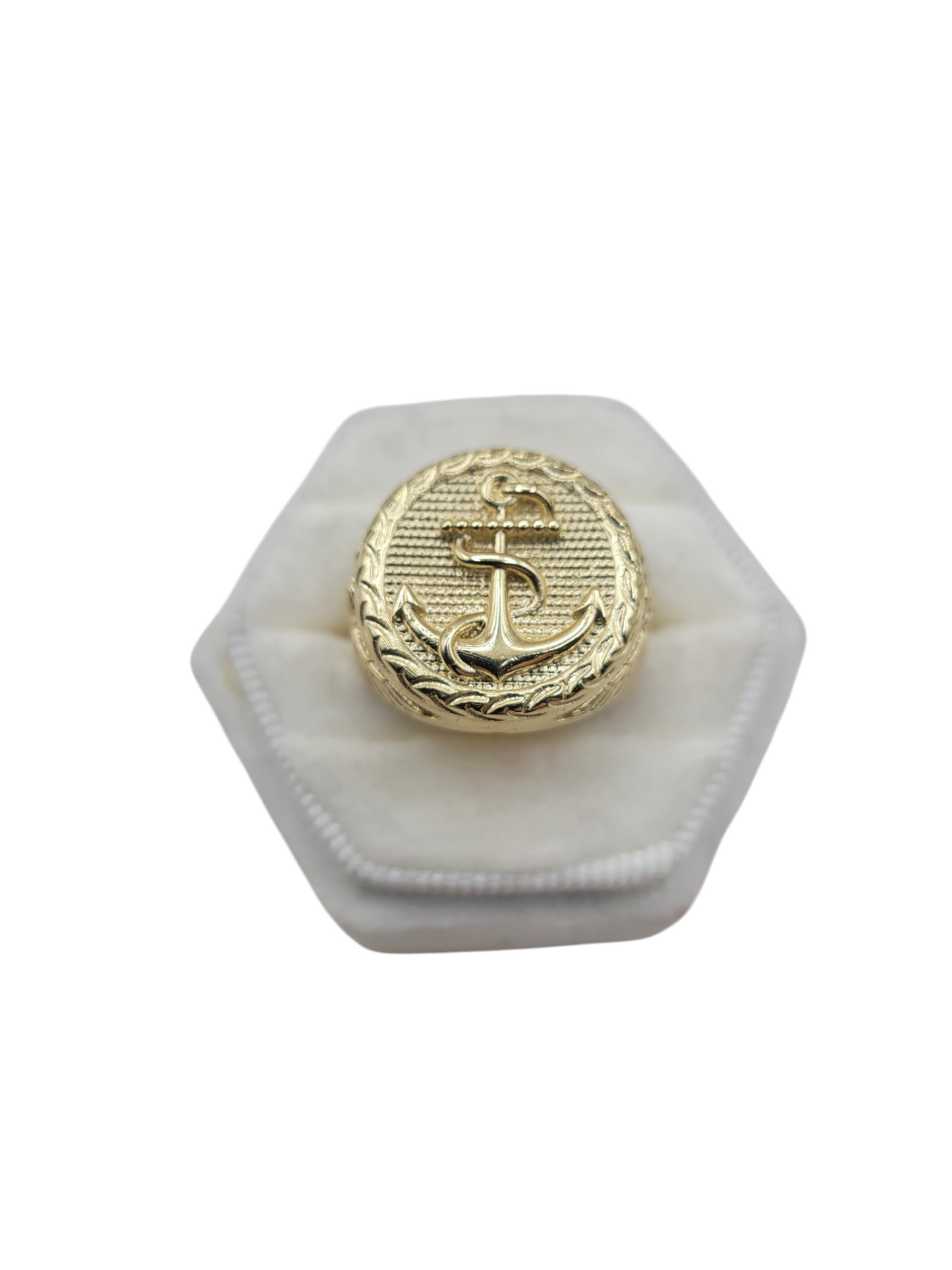 10K gold ring. Anchor. Size 8.5