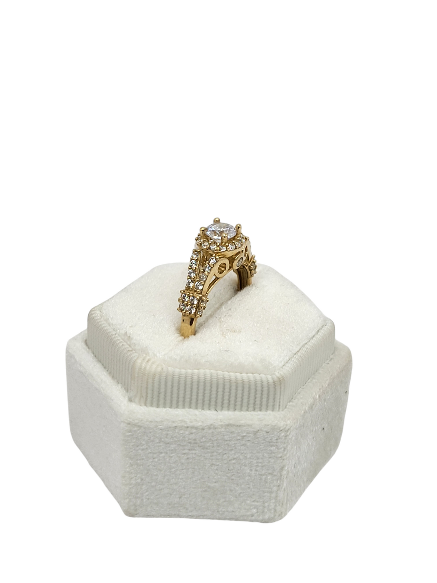 10k gold engagement ring size 7 CZ stones