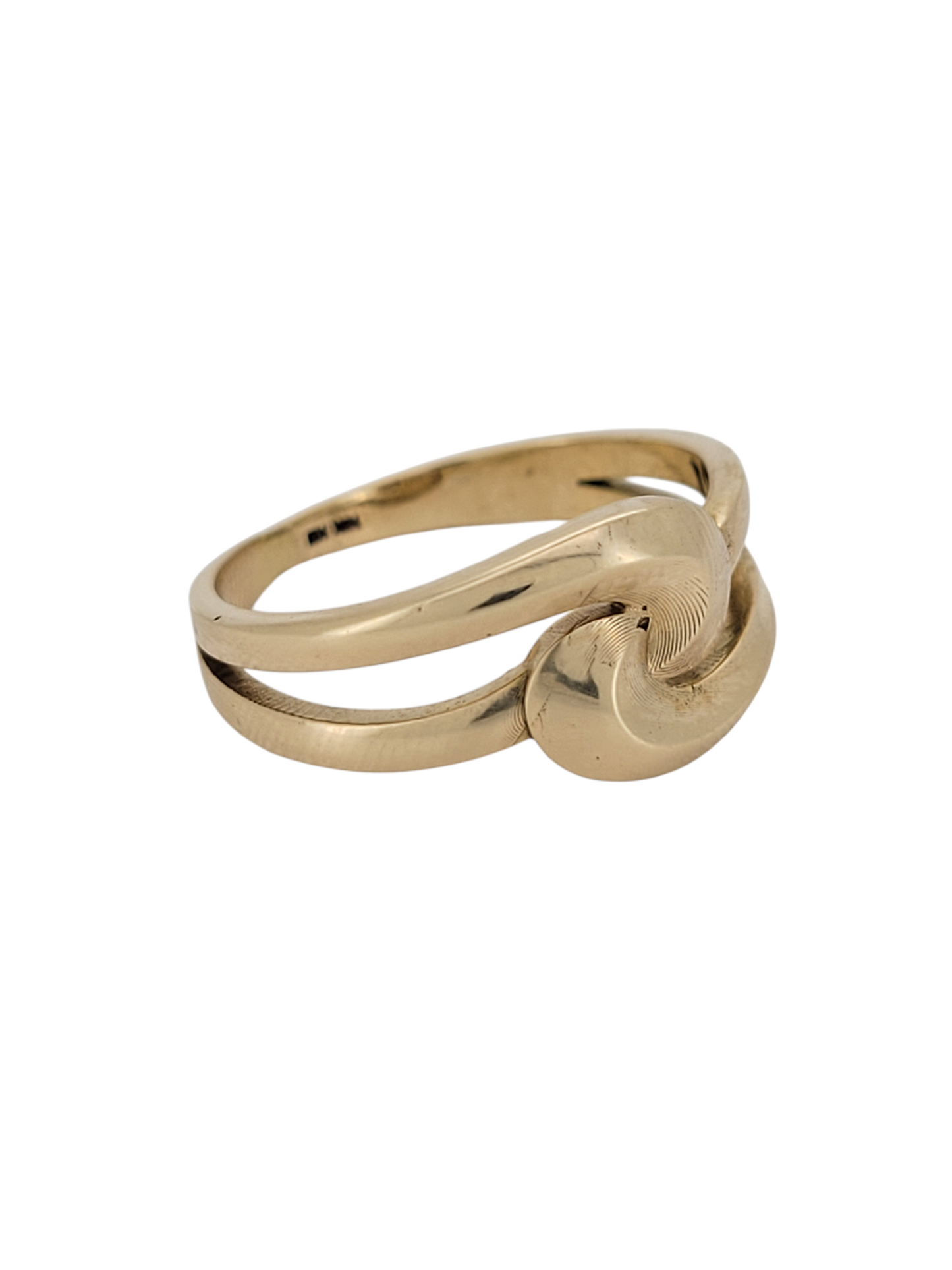 10K gold ring. Tied bows. Size 7