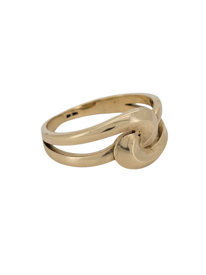 10K gold ring. Tied bows. Size 7