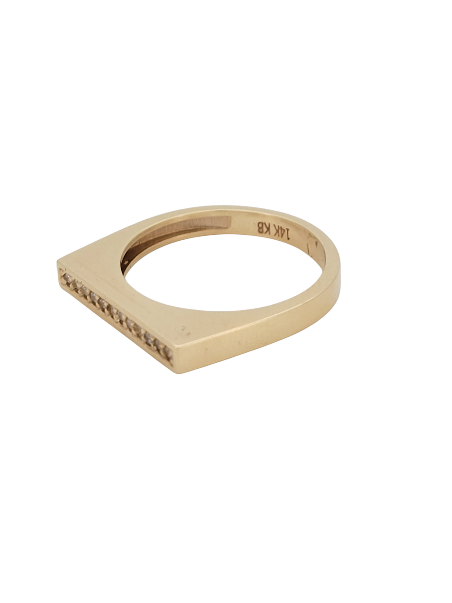 14K gold ring. CZ stone line. Size 7