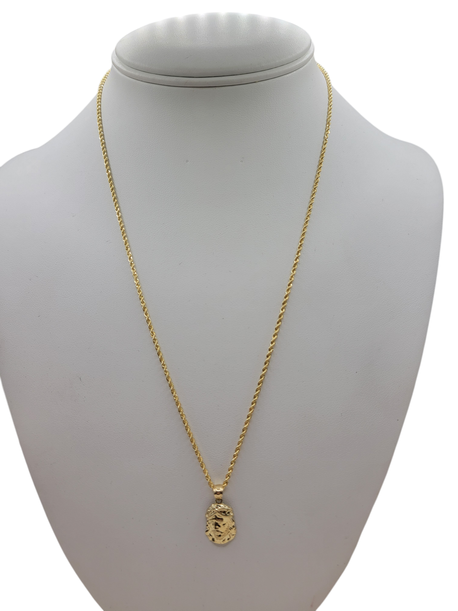 10K gold chain. Small Jesus pendant. 20 inches. 1.6 mm.