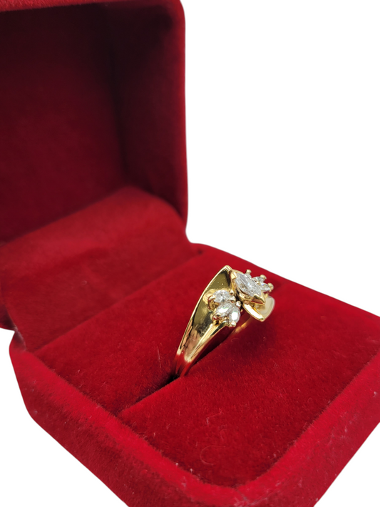 14K gold ring. 0.50 ctw real diamonds. Size 6.5