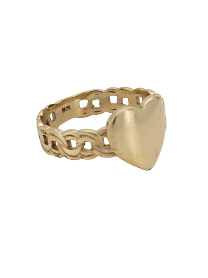 10K gold ring. Heart and chain design. Size 10