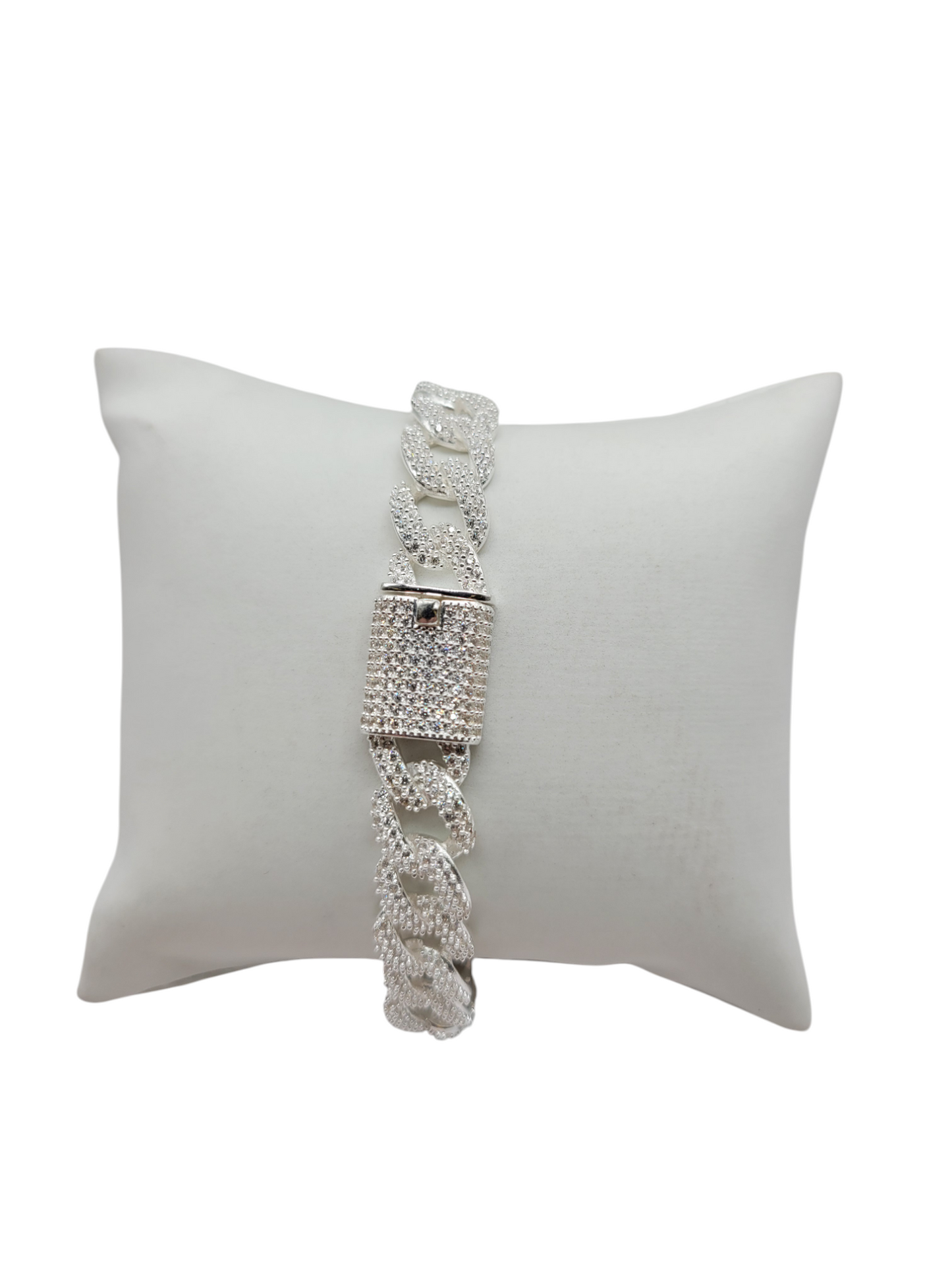 925 silver bracelet. Box clasp. CZ stone. 8in. 10mm