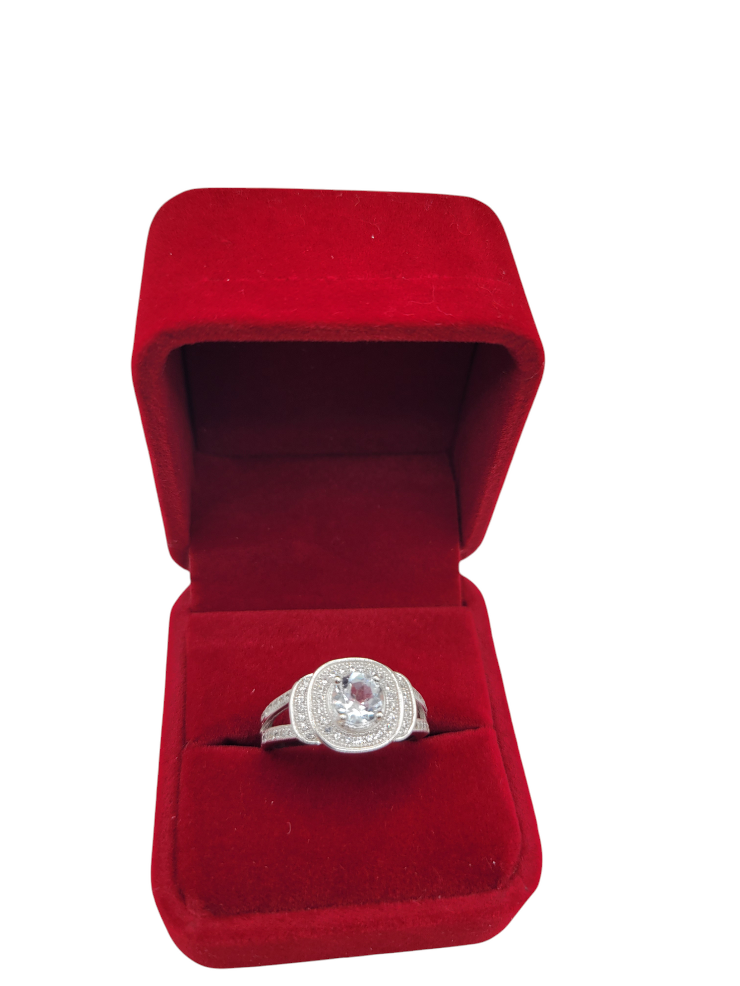 925 silver ring. Center stone, steps. Sizes 8 and 9.