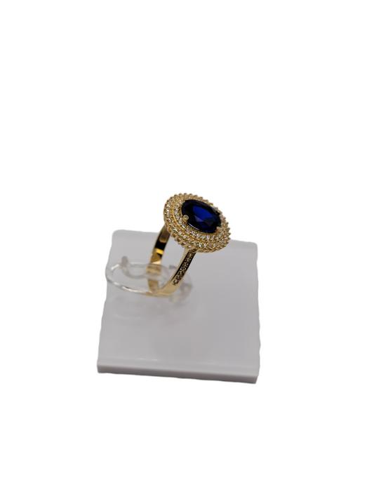 10k gold ring with CZ stones size 8