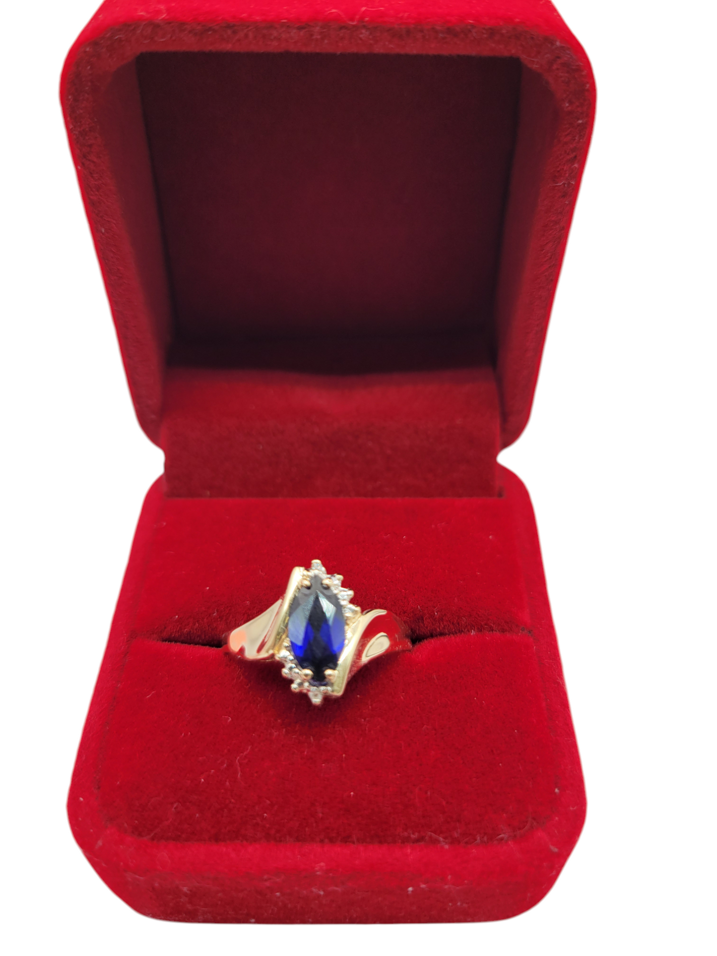 10K gold ring. Rectangular blue CZ stone. Size 8.5