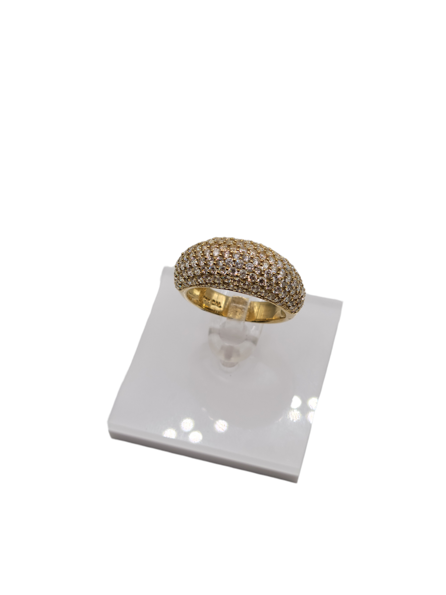 10k gold ring with CZ stones size 7