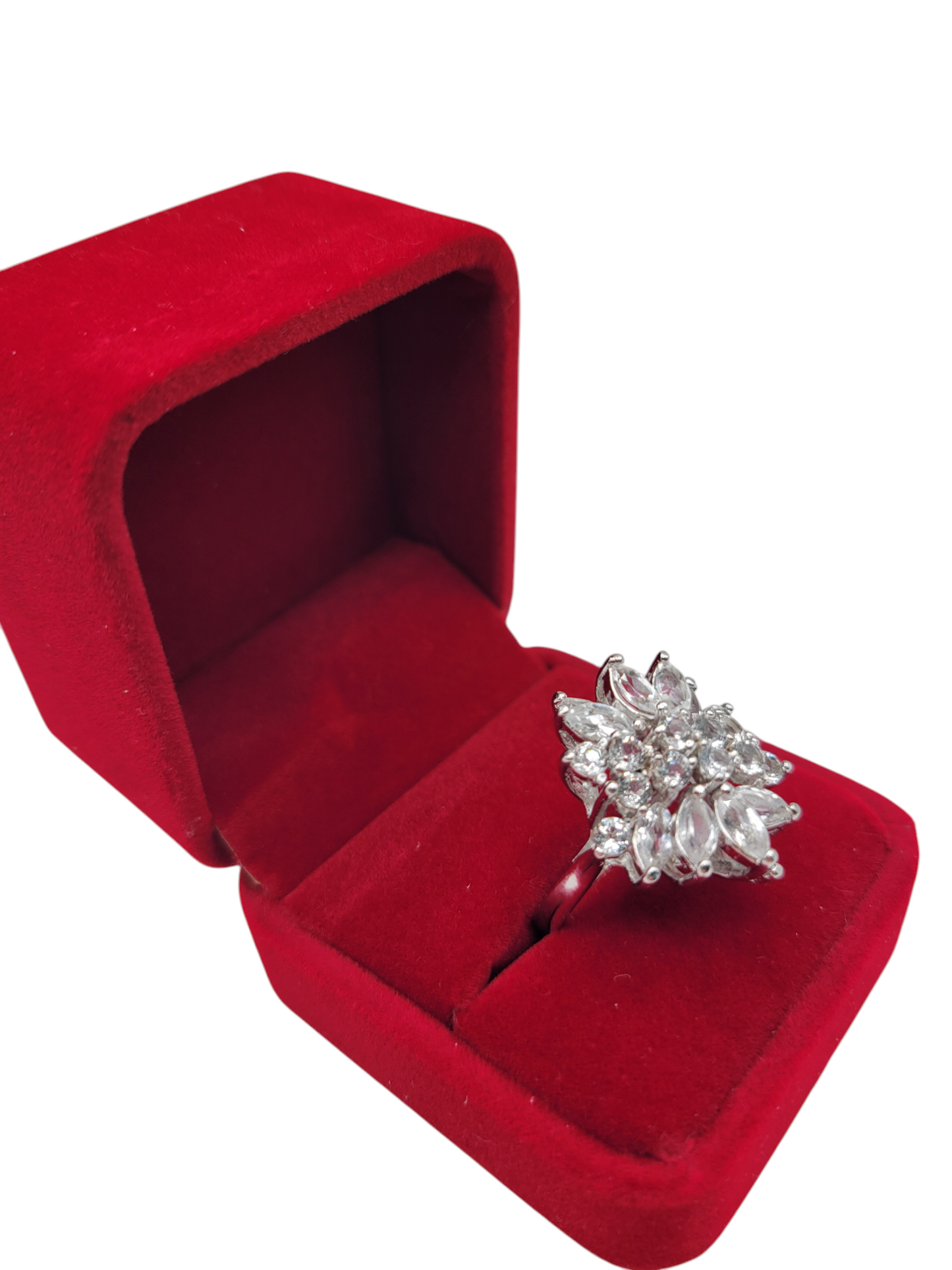 925 silver ring. Large flower with white CZ stone. Size 9 y 5