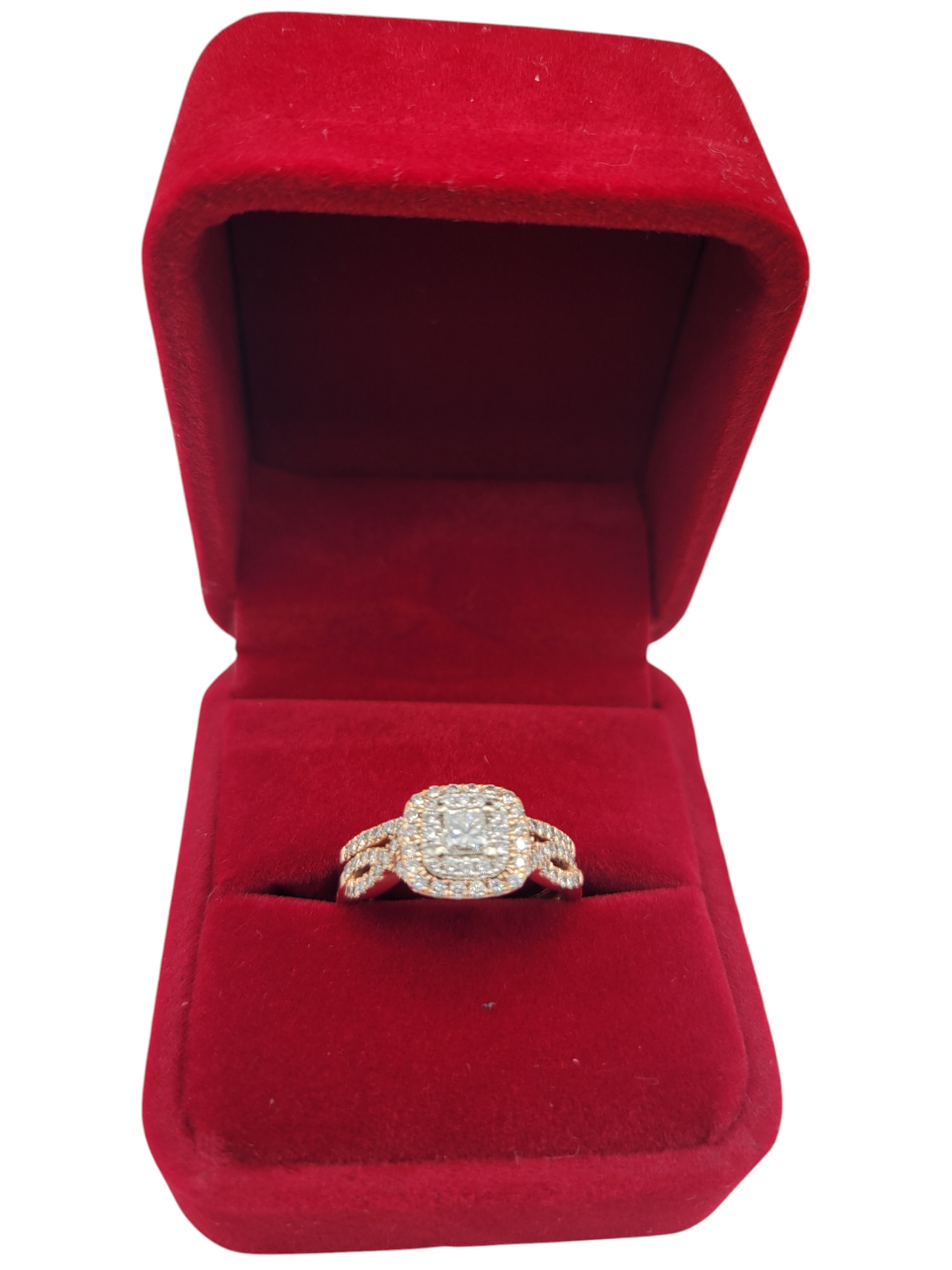 14K gold ring. 1.2 ctw diamonds . Size 7