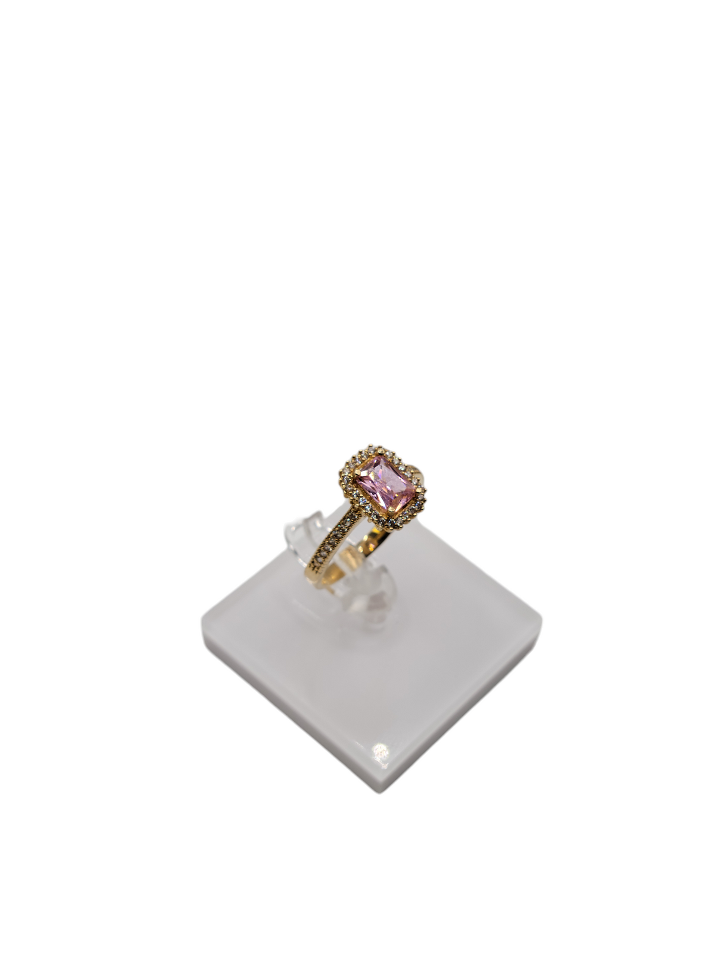 10k gold ring with CZ stones size 9