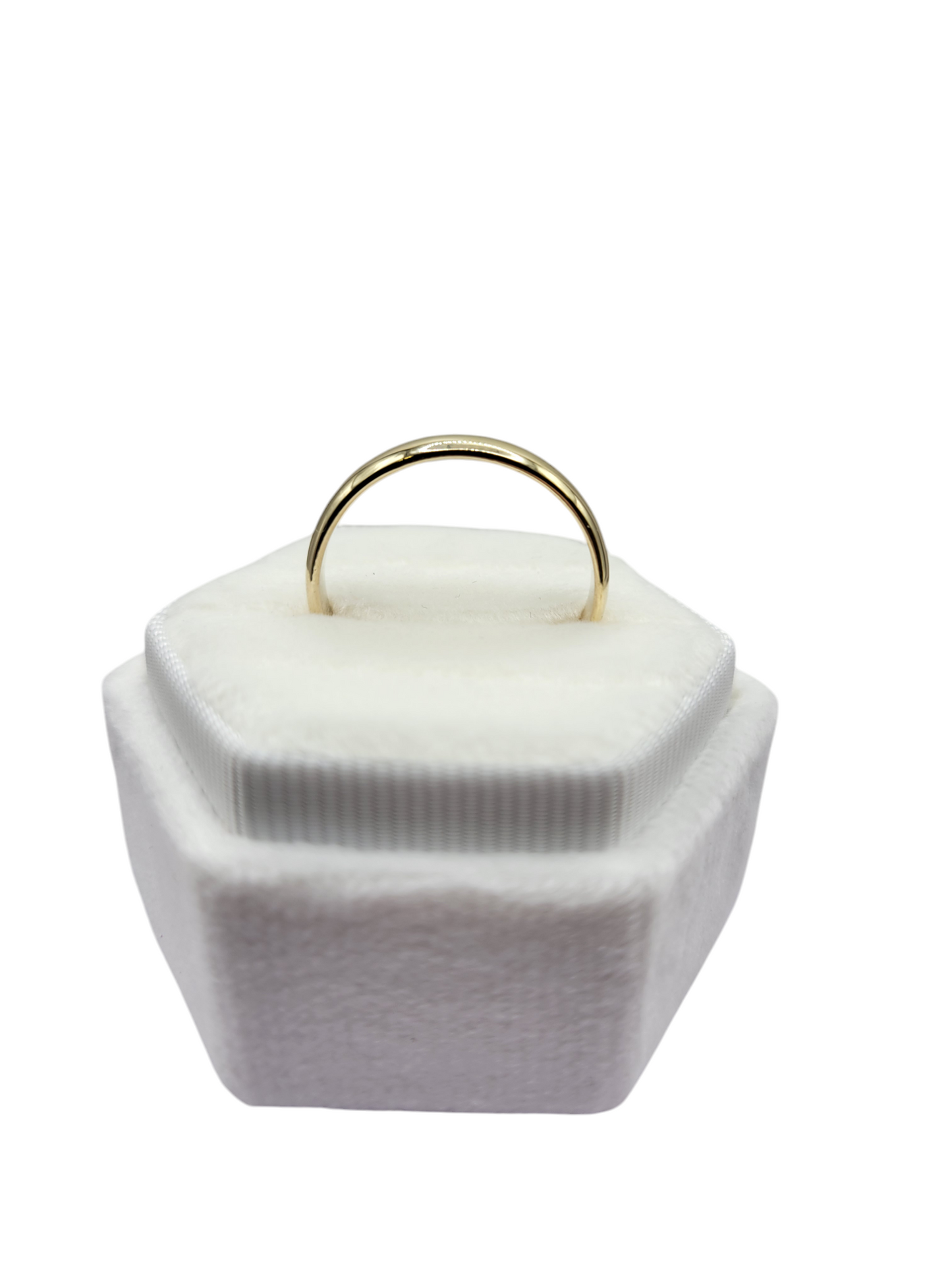 10K Gold Band Ring. Size 10.5