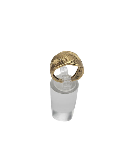 14K gold ring. Wide braid. Size 7
