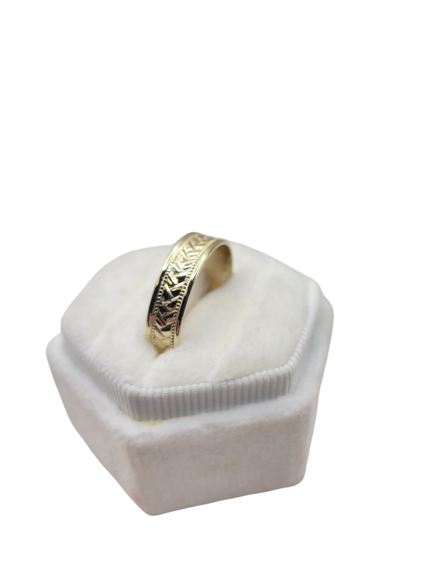 10K Gold Band Ring. Size 12.5