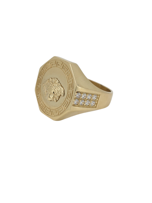 10K gold ring. medusa. Size 10.5