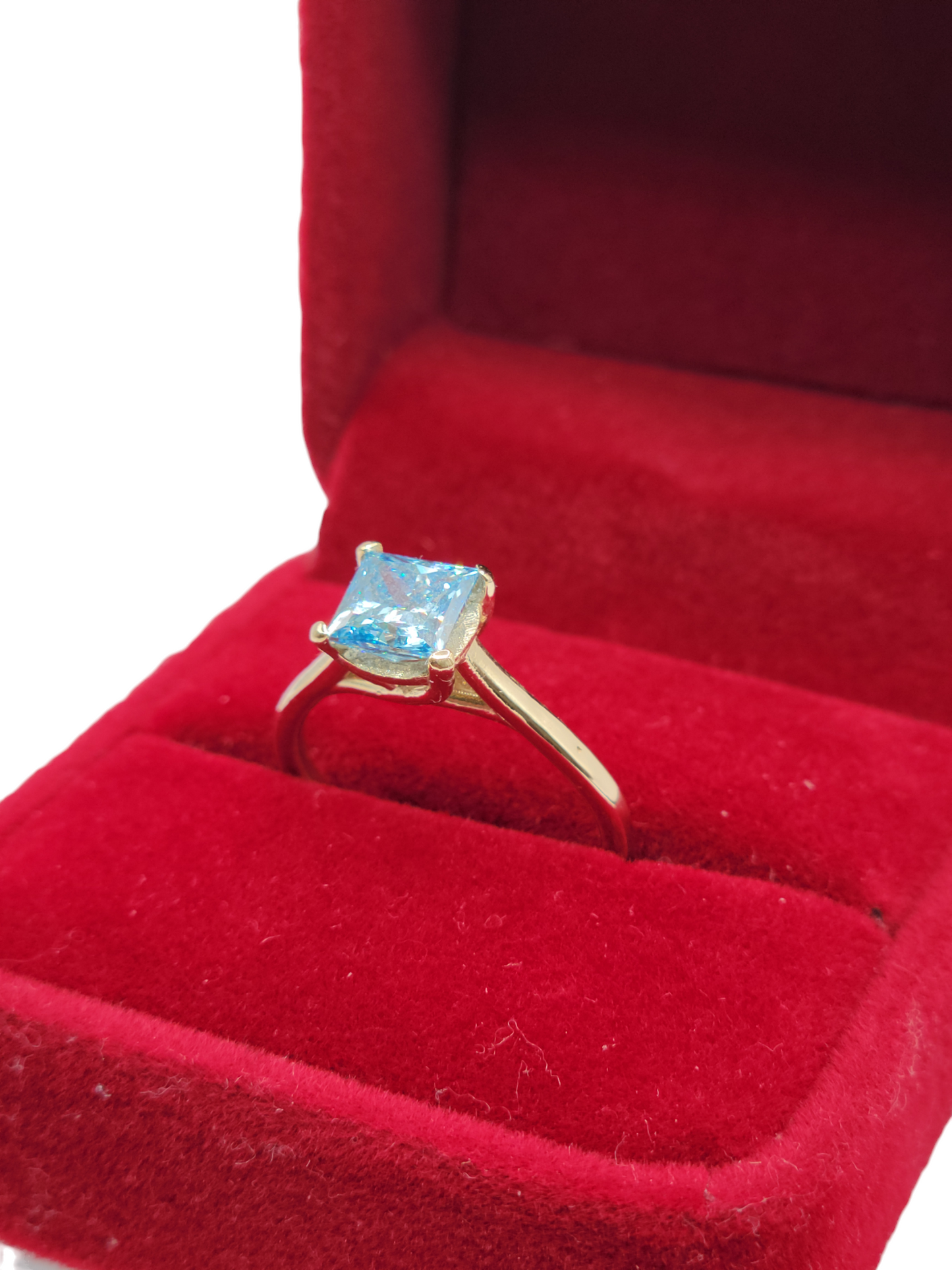 14K gold wedding ring with a 1.32ctw real diamond. Fancy vivid blue color.  Size 6.5