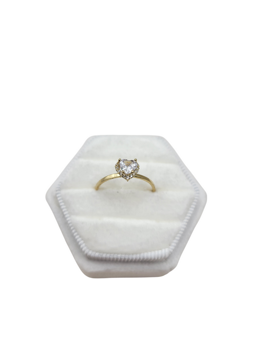 10K gold ring. CZ heart stone. Size 6.5