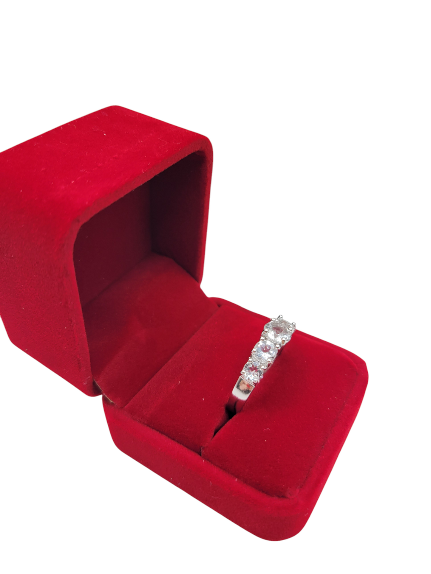 925 silver ring. 5 white CZ stones. Size 8 y 9