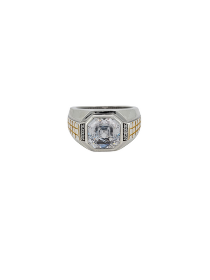 925 sterling silver ring. Square CZ stone. Solid. Size 10