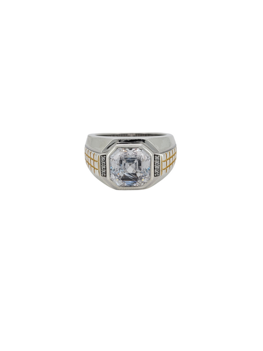 925 sterling silver ring. Square CZ stone. Solid. Size 10