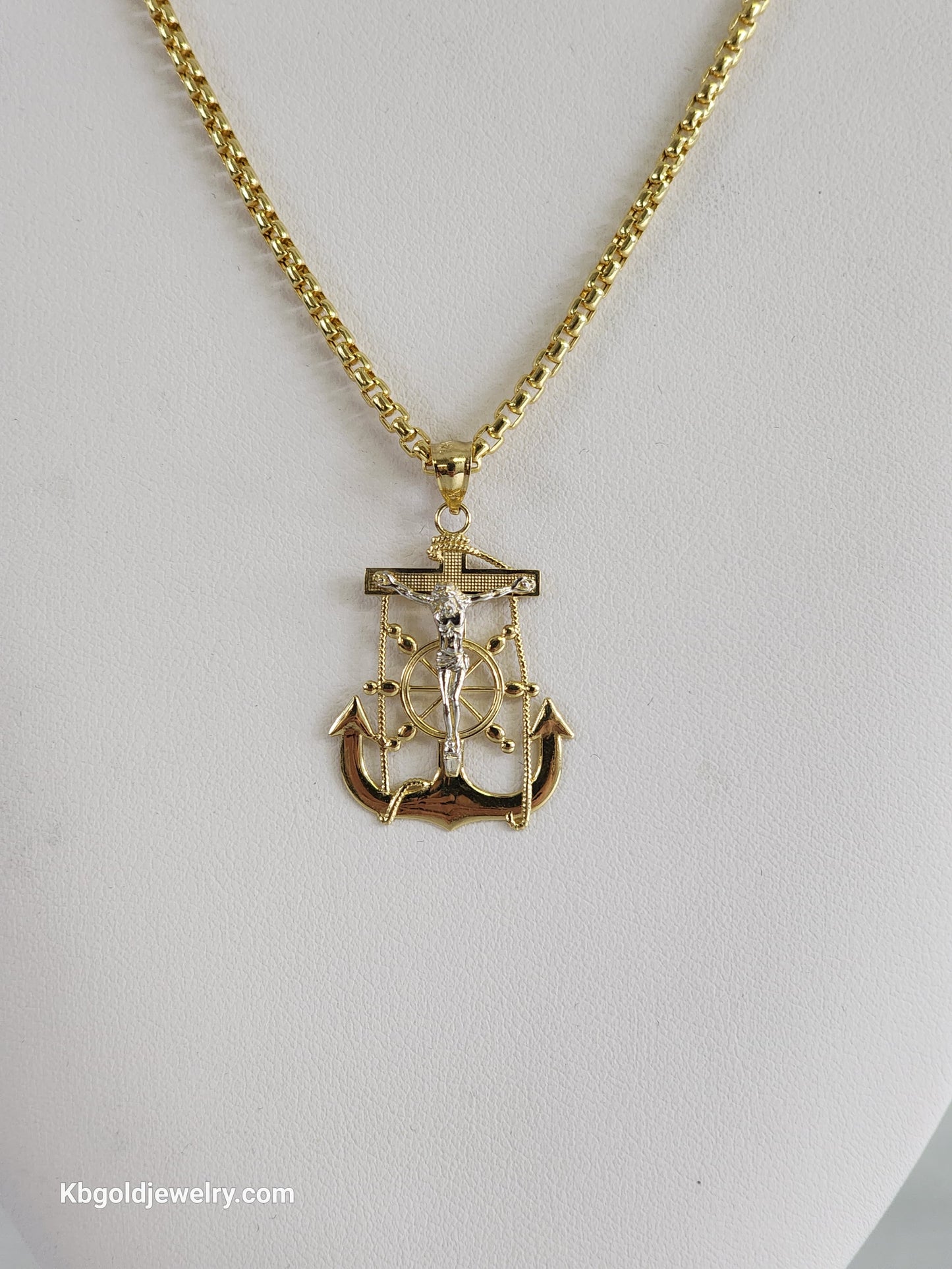 14k gold chain, with anchor pendant included