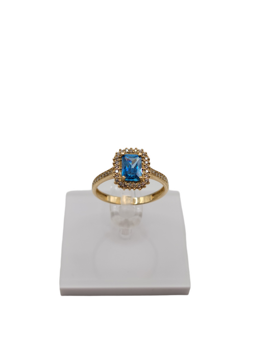 10k gold ring size 8.5 CZ stones