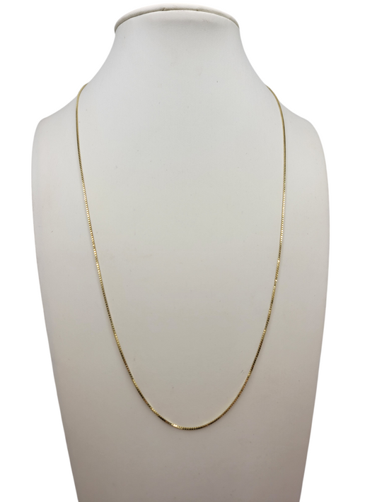 10K gold chain. plain . 18in . 0.8mm