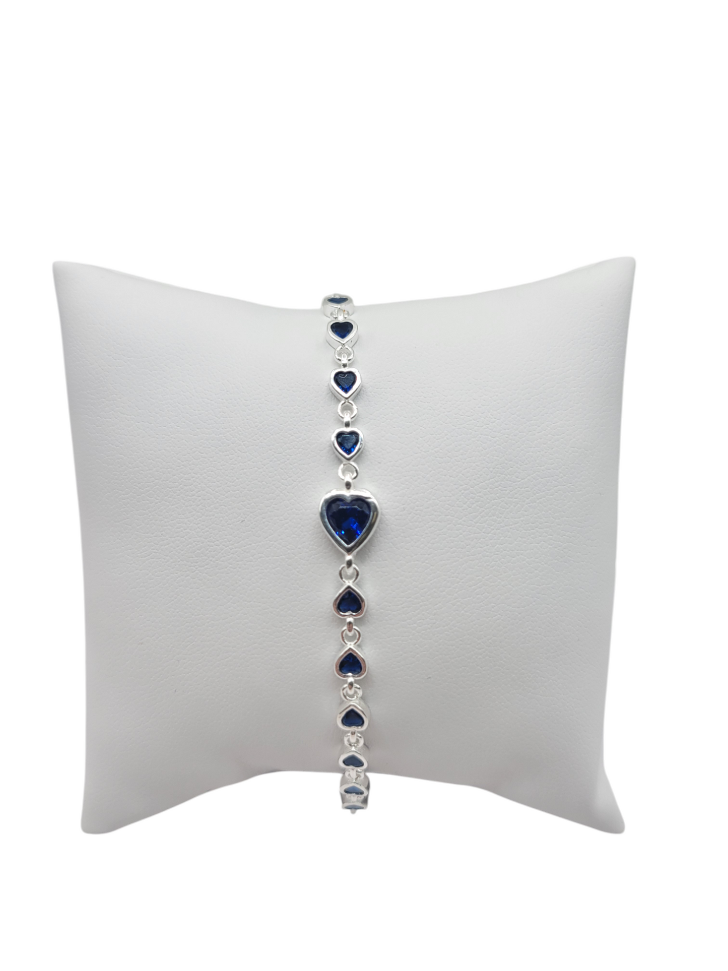 925 silver bracelet. Blue hearts. 8in . 2-5